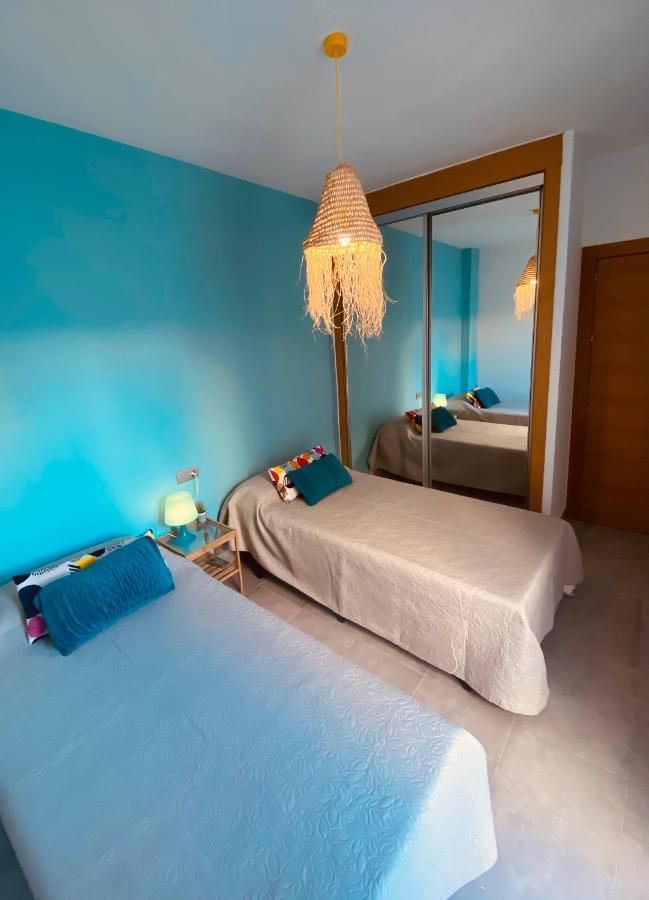 Apartamentos Chuita Playa Малага Екстериор снимка