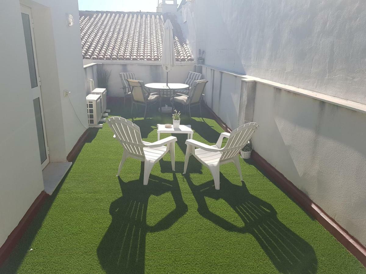 Apartamentos Chuita Playa Малага Екстериор снимка