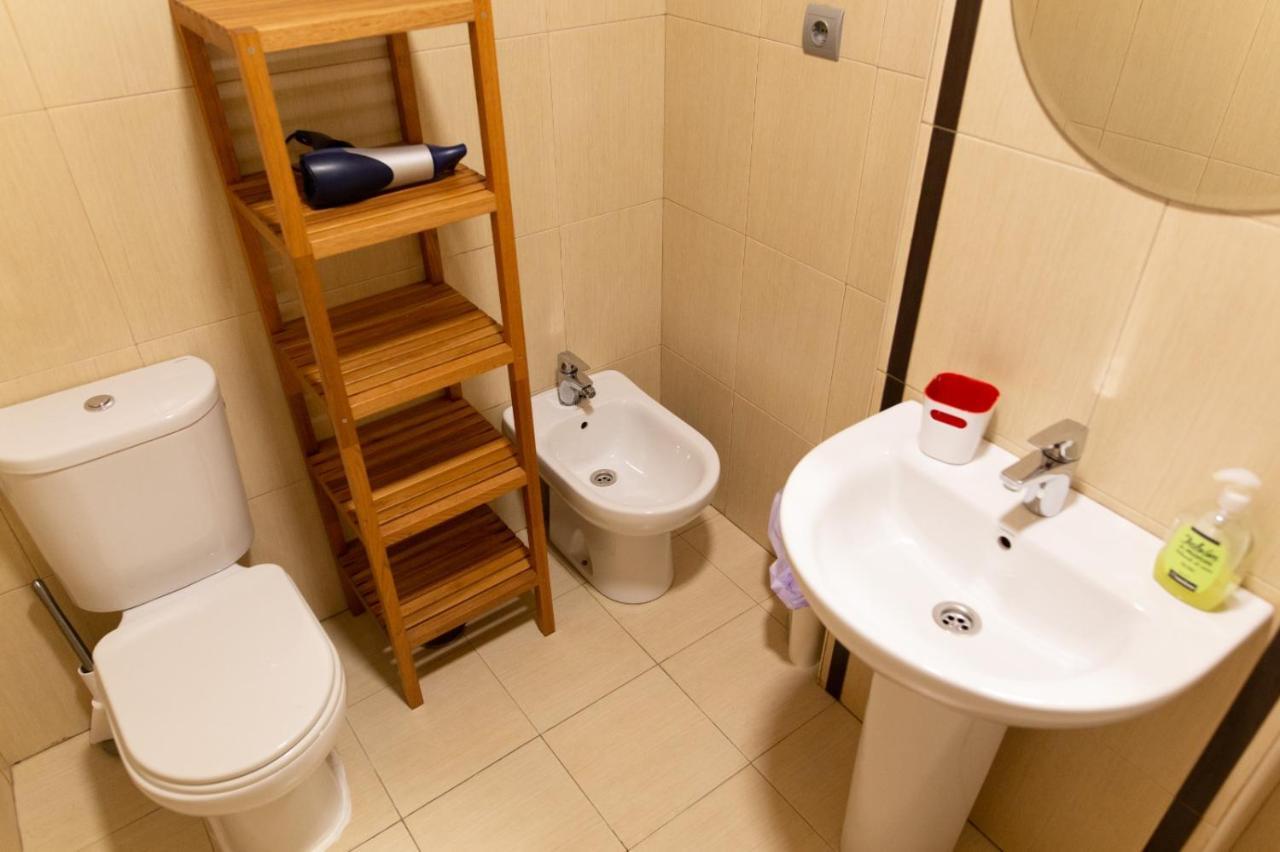 Apartamentos Chuita Playa Малага Екстериор снимка
